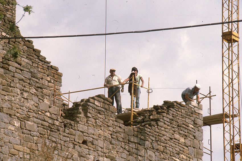 1983 primer año de restauración